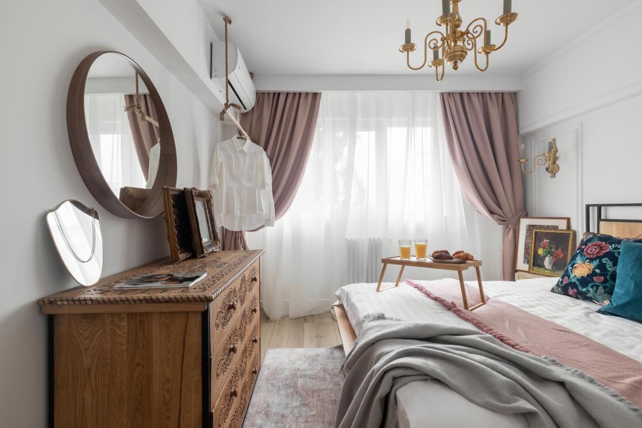 Eclectic 3 Bedroom Calea Victoriei By Urbanesq Bucharest Luaran gambar