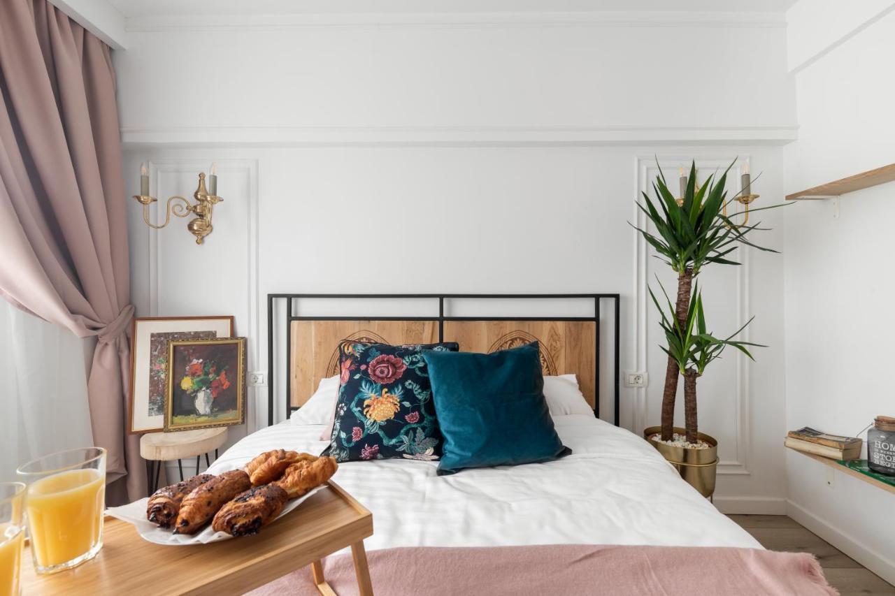 Eclectic 3 Bedroom Calea Victoriei By Urbanesq Bucharest Luaran gambar