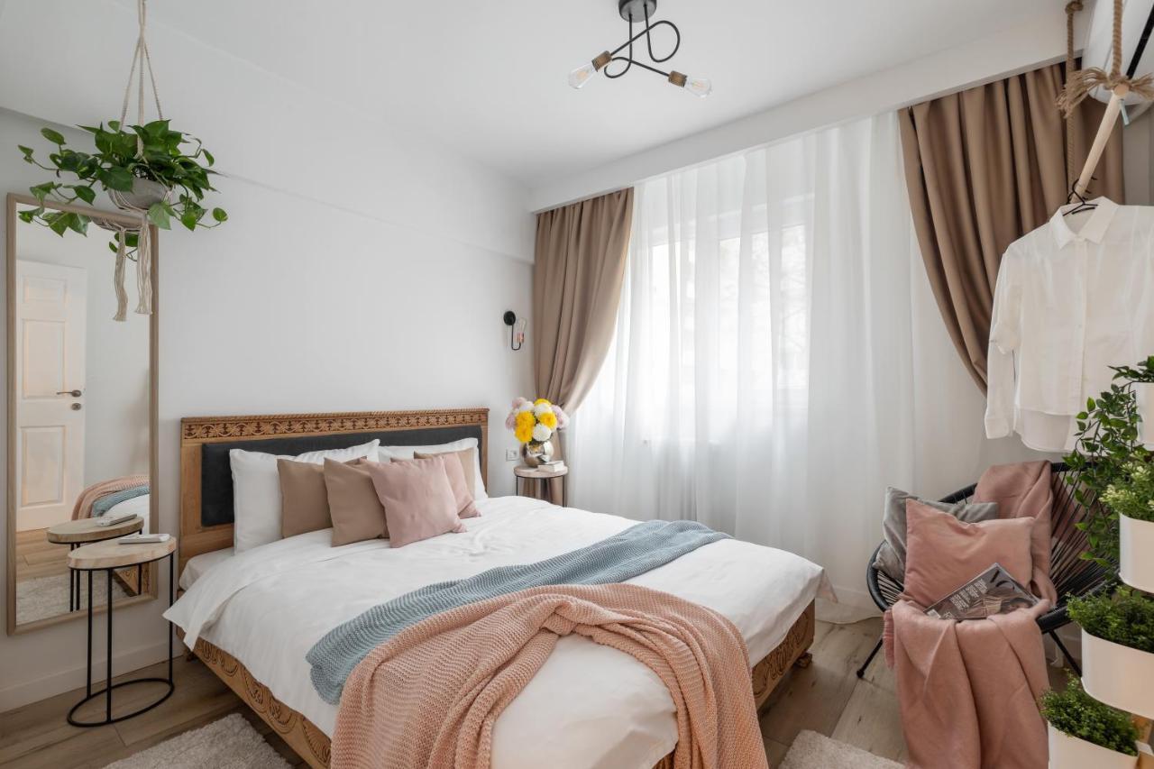 Eclectic 3 Bedroom Calea Victoriei By Urbanesq Bucharest Luaran gambar